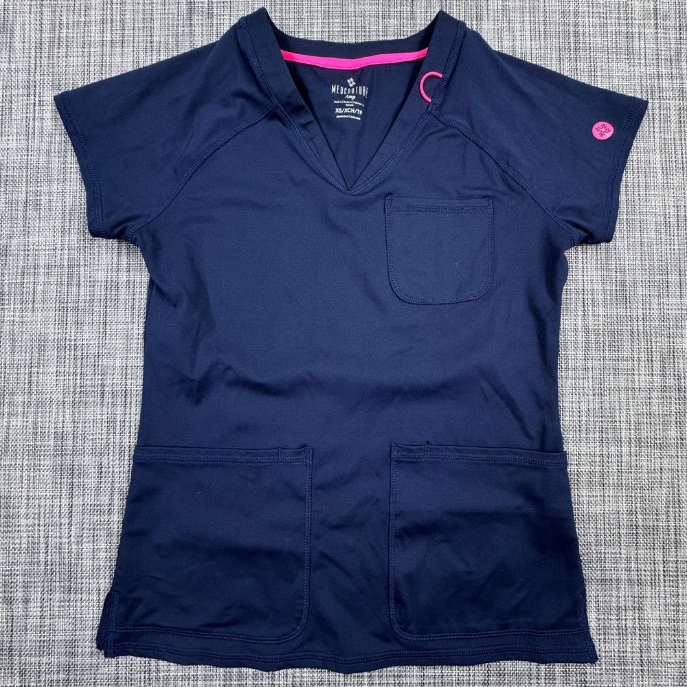 Med Couture Amp Womens XS Navy Blue Short Sleeve V-Neck Scrub Top MC752 Pocket